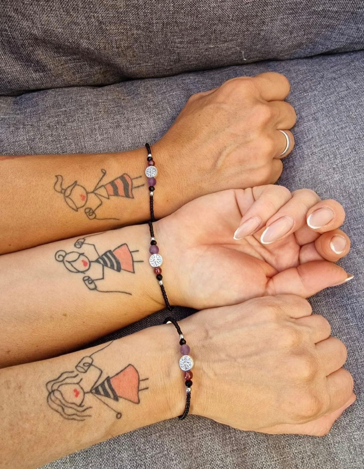 Perlenarmband aus Amethyst, Granat und Lebensbaum für Damen