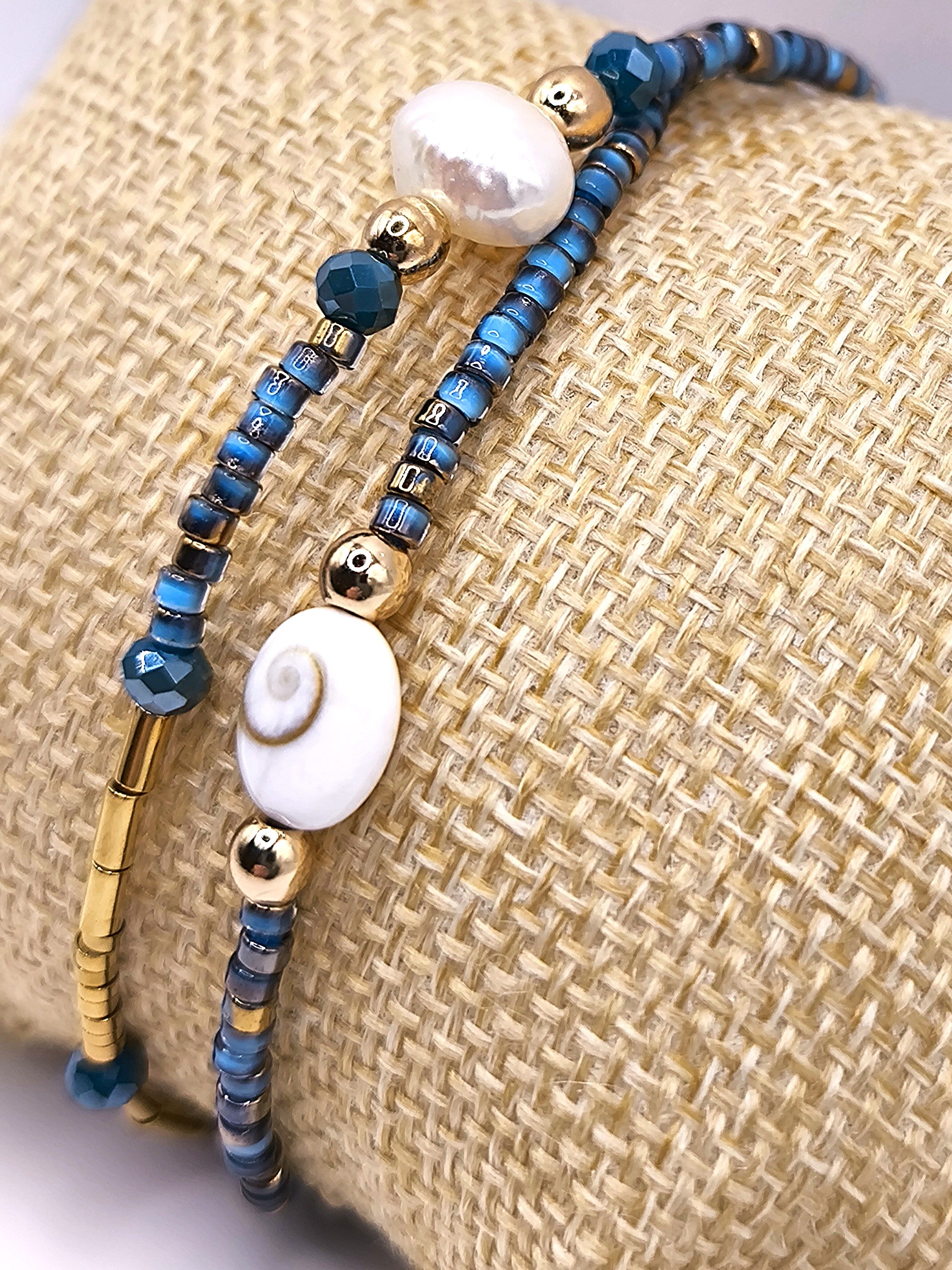 Perlenarmband aus Süßwasserperlen und Shivaauge für Damen