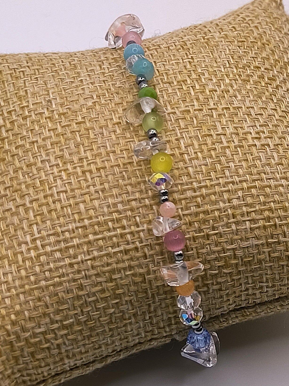 Perlenarmband aus Cat-Eye und Bergkristall für Damen