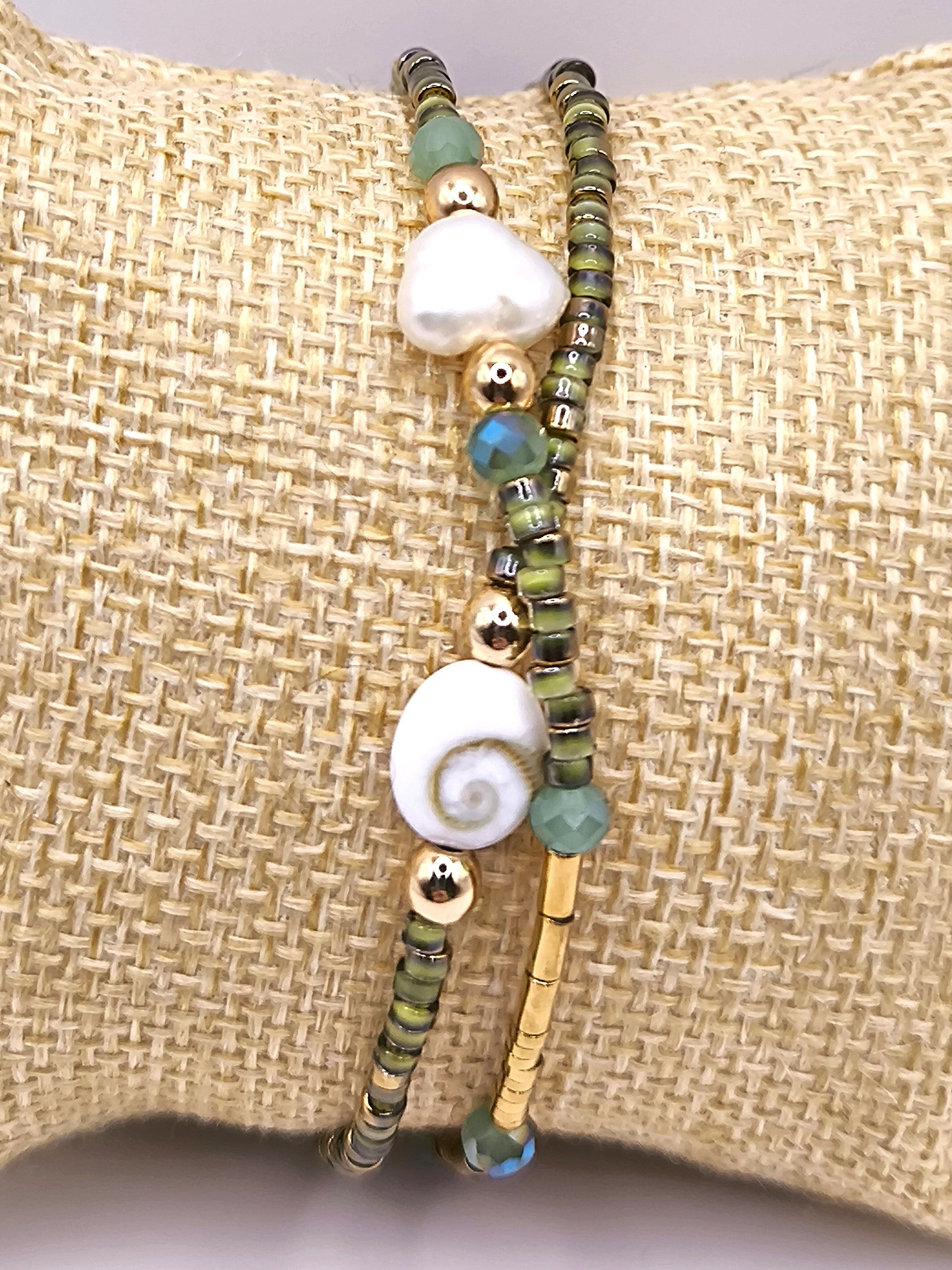 Perlenarmband aus Süßwasserperlen und Shivaauge für Damen