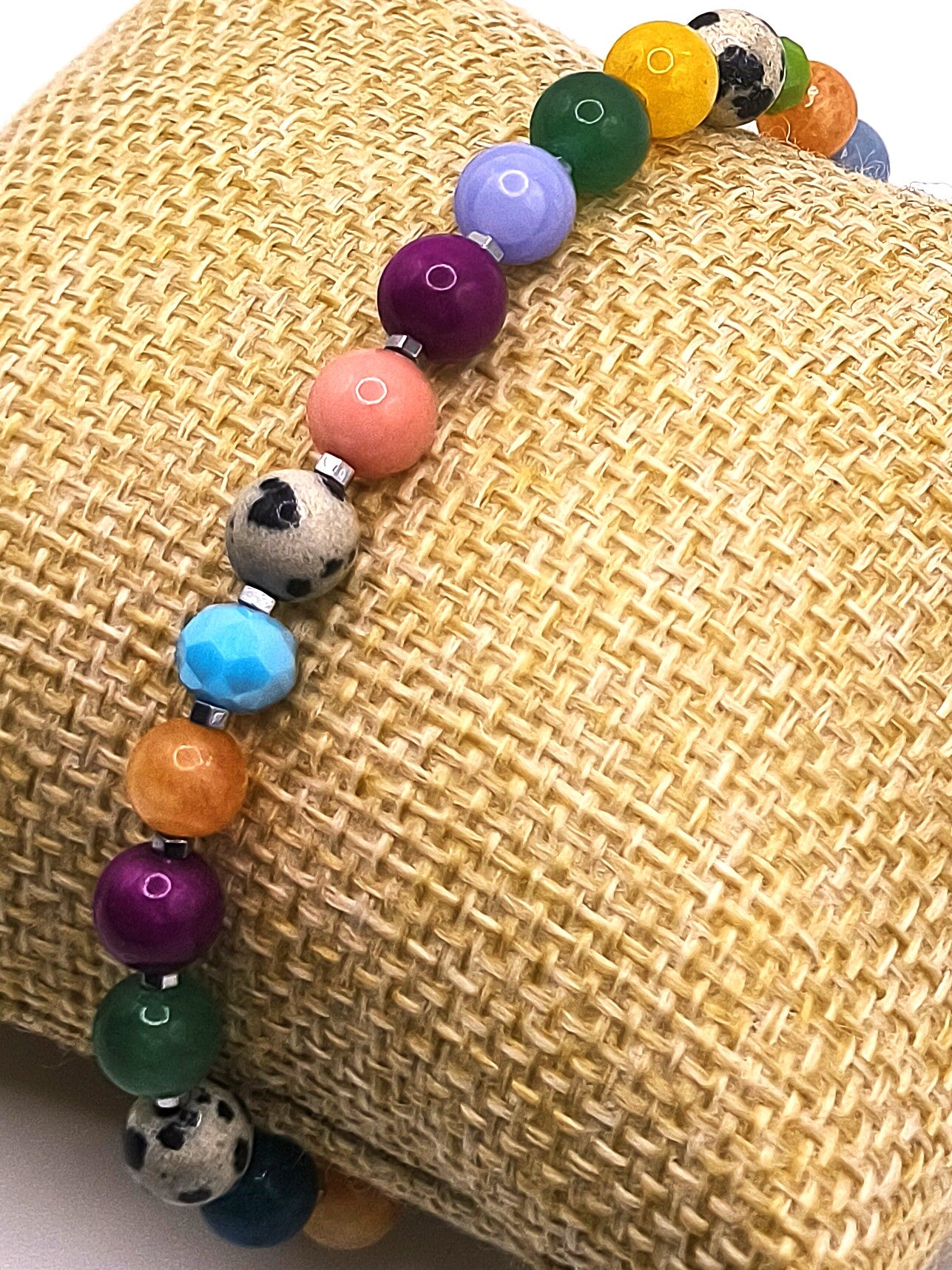 Perlenarmband aus Natursteinen, Hämatit und Edelstahl für Damen