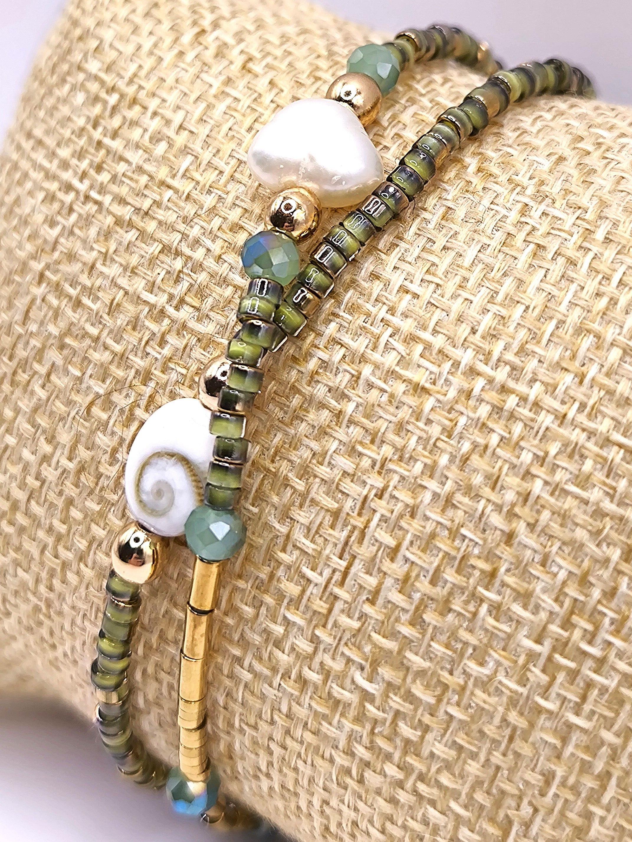 Perlenarmband aus Süßwasserperlen und Shivaauge für Damen