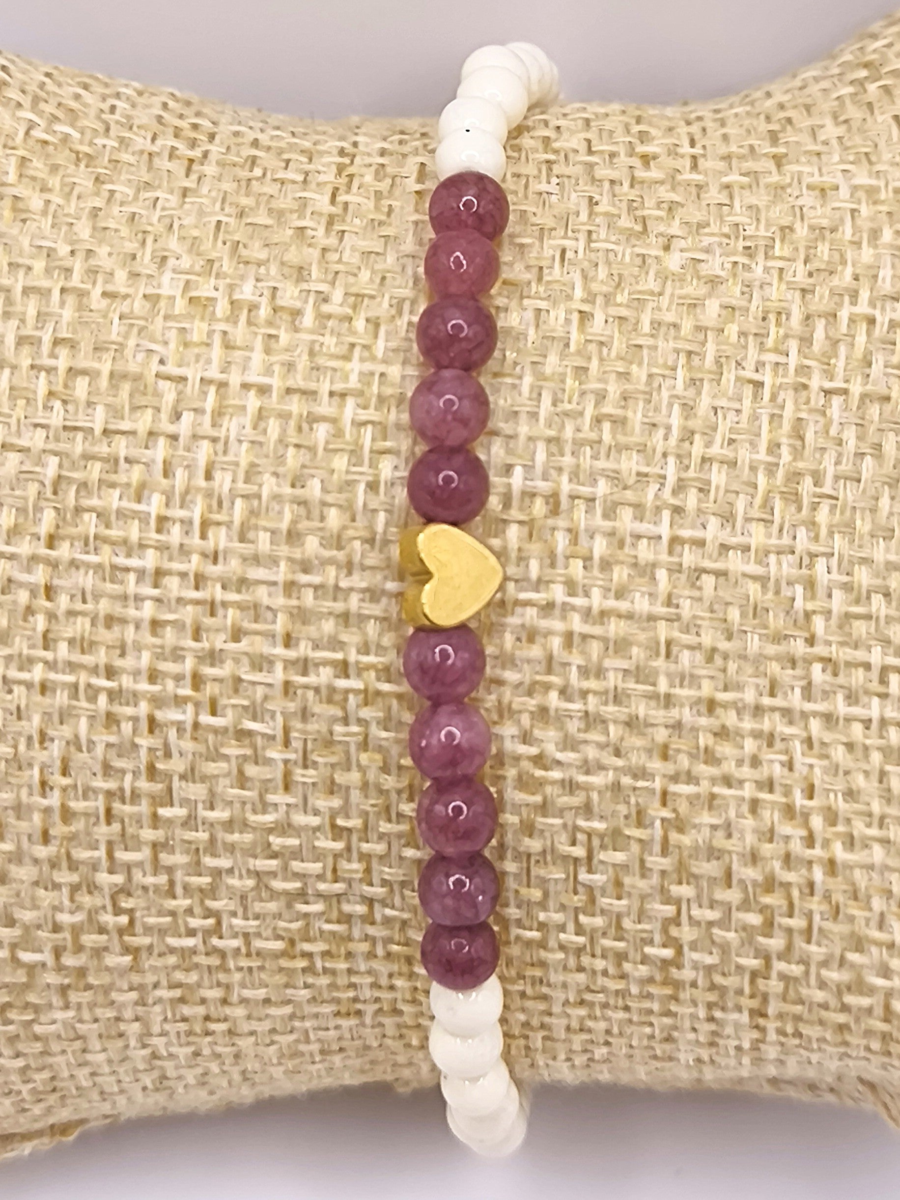 Perlenarmband aus Naturstein und Edelstahl für Frauen