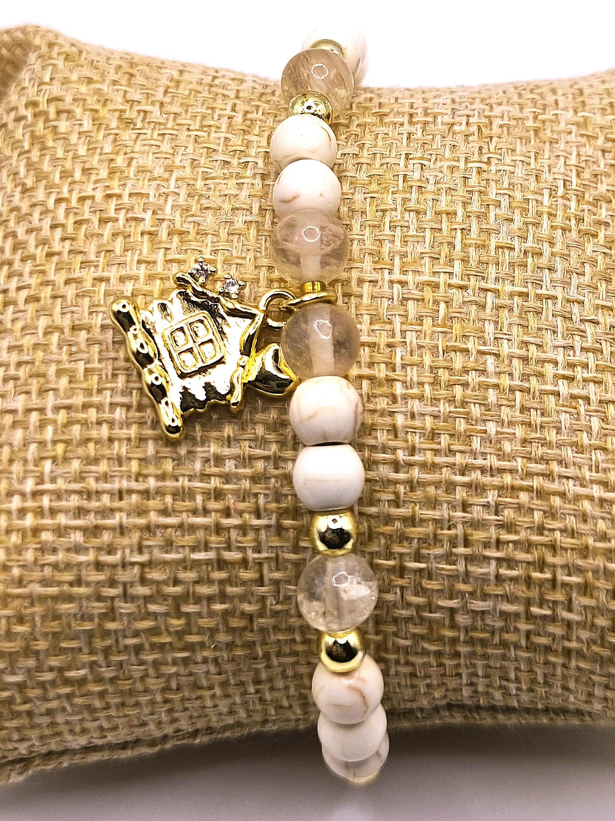 Perlenarmband aus Howlith, Citrin und Lebkuchenhaus-Anhänger für Damen